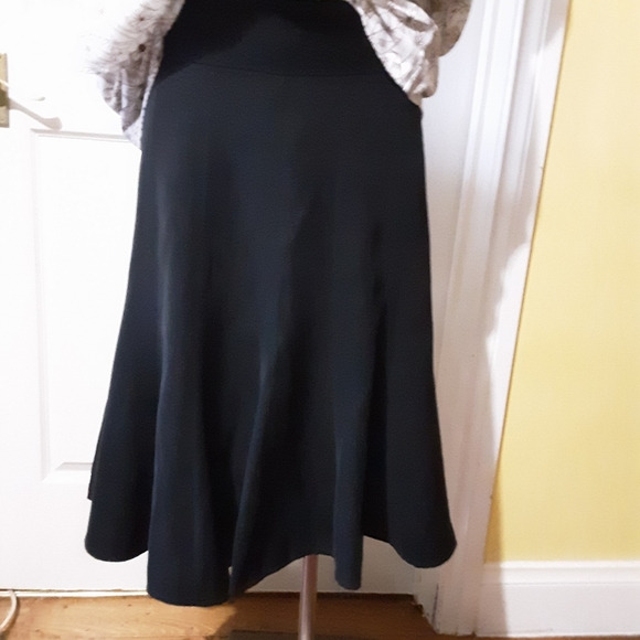 JACQUIE SKIRT - Picture 2 of 4